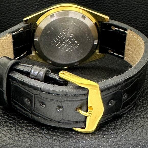 Vintage 1975 Arabic Citizen Automatic Mens Gold Watch W/daydate & Blue accents - Picture 2 of 10